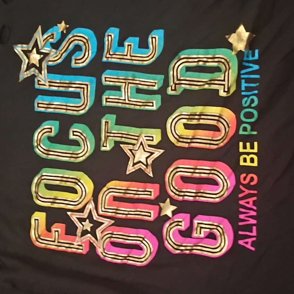 Women's Black Graphic Tee - Focus on the Good - Picture 2 of 9